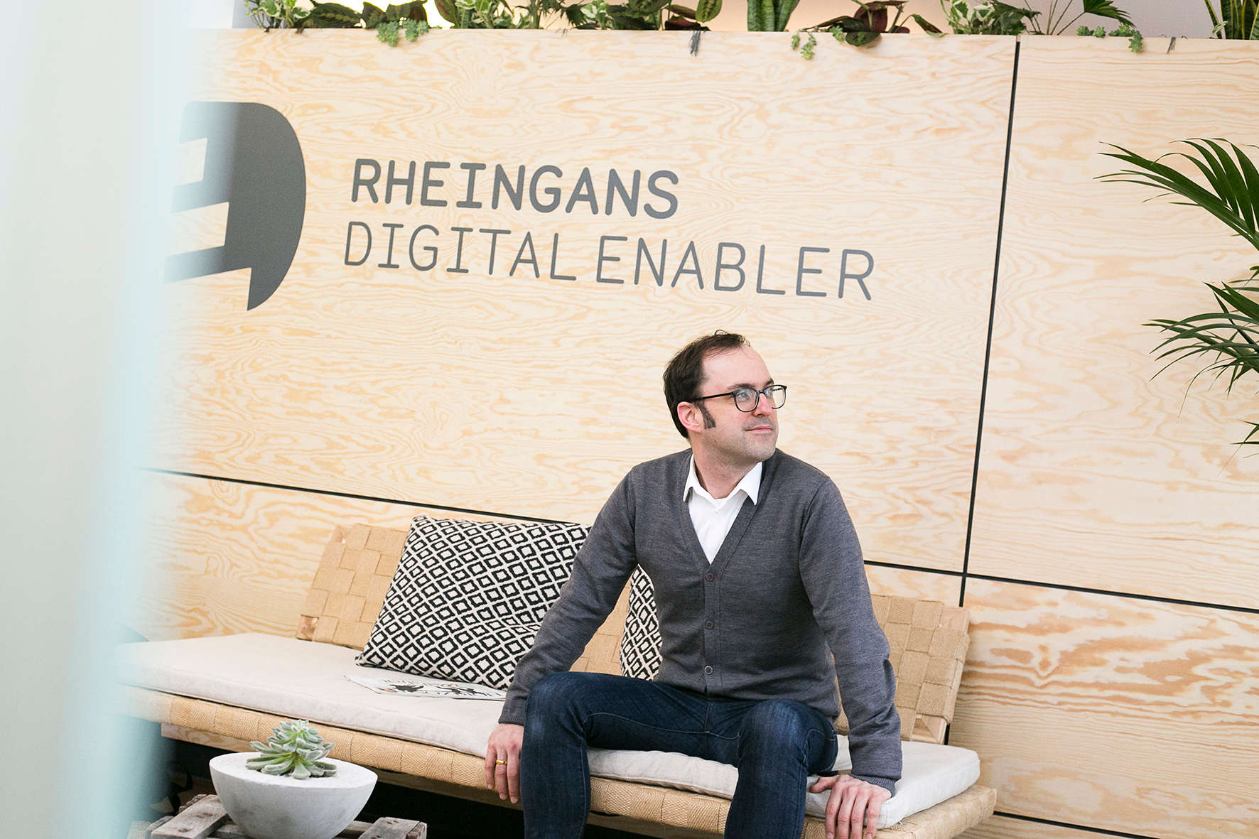 стартап на немецком. чай файв о клок. пятичасовой. стартап в германии. 5 часов верм\я фото.